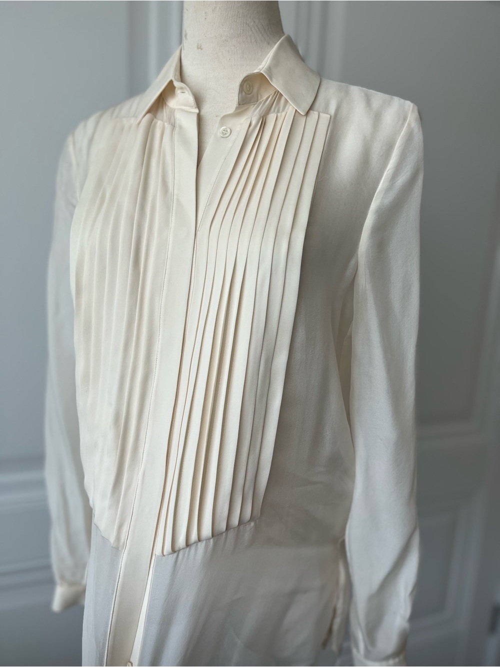 Haute Hippie Cream Silk Blouse with Button-Down Front